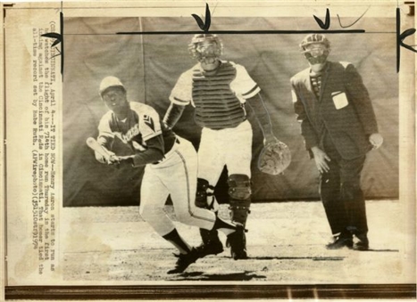 Hank Aaron 714th Home Run Vintage Wire Photo  